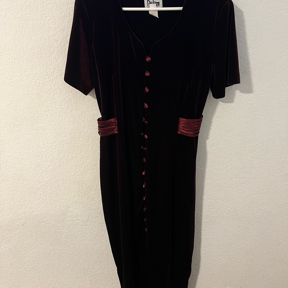 Vintage Elegant Burgundy Velvet Dress